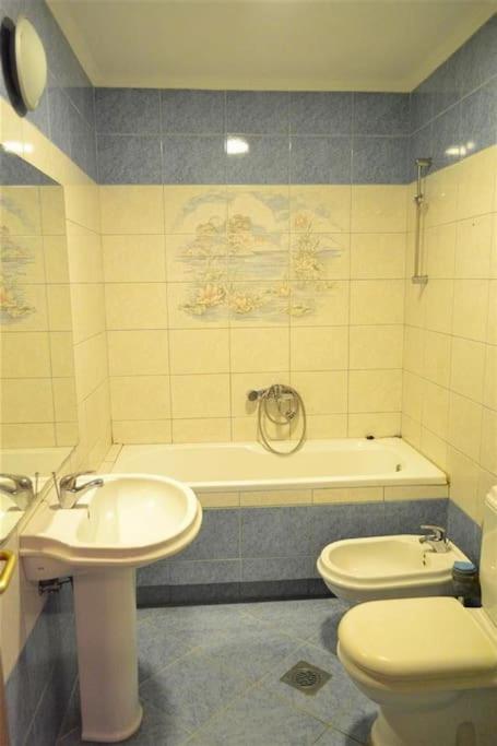 City Centre Loft Skopje Ngoại thất bức ảnh